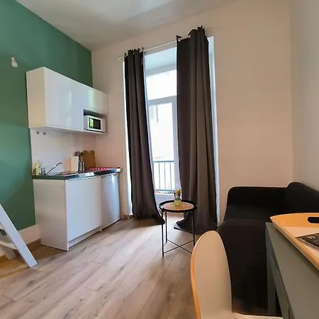 2 Pers-proche Des Halles-parking A 300m